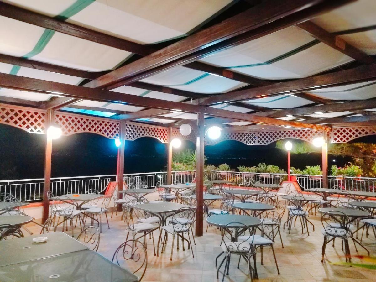 Paradiso Hotel Ristorante Riaci Capo Exterior foto